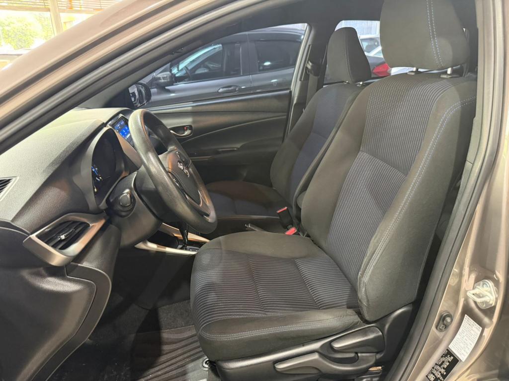 TOYOTA Yaris Hatch - Foto