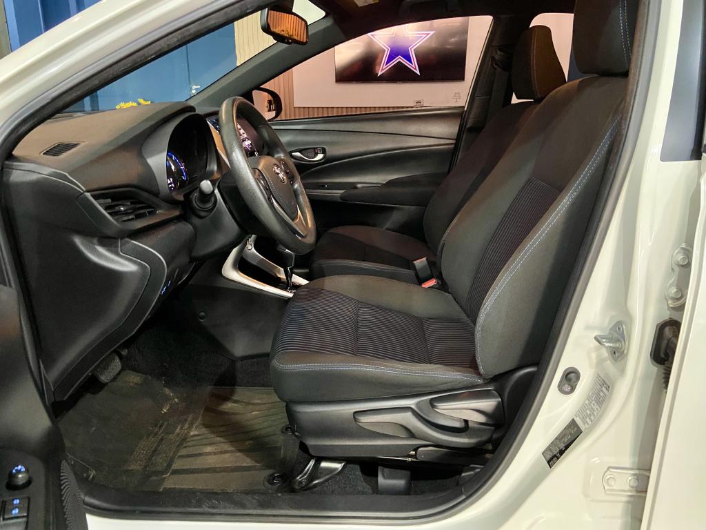 TOYOTA Yaris Hatch - Foto