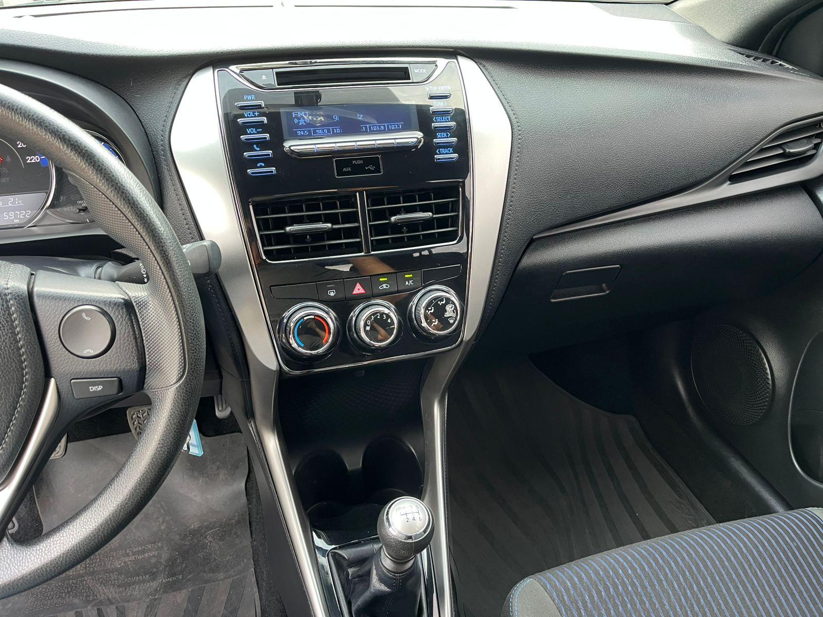 TOYOTA Yaris Hatch - Foto