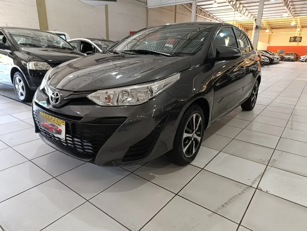 TOYOTA Yaris Hatch - Foto