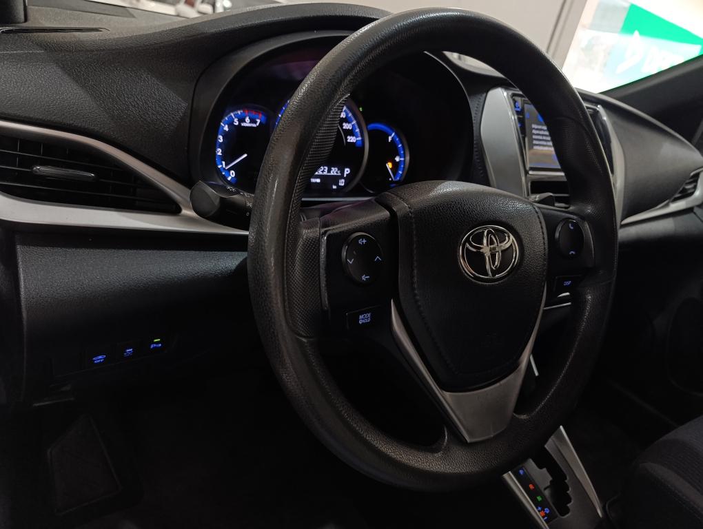 TOYOTA Yaris Hatch - Foto