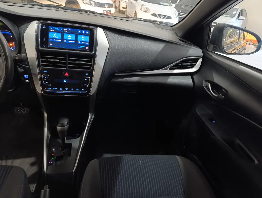 TOYOTA Yaris Hatch - Foto