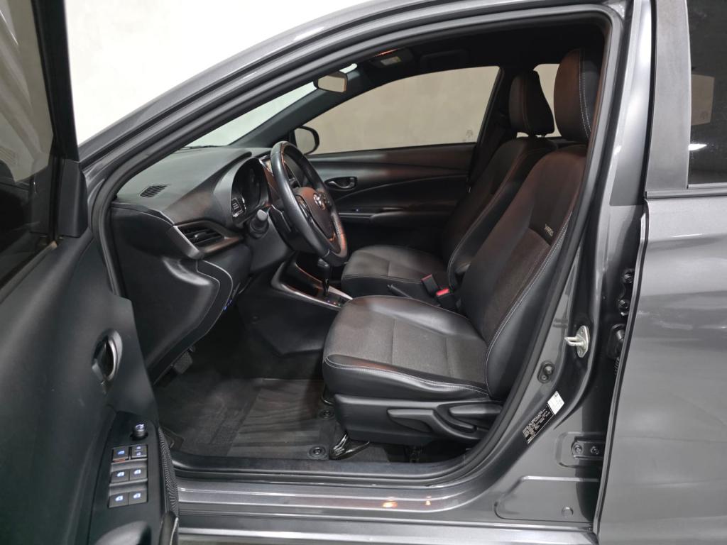 TOYOTA Yaris Hatch - Foto