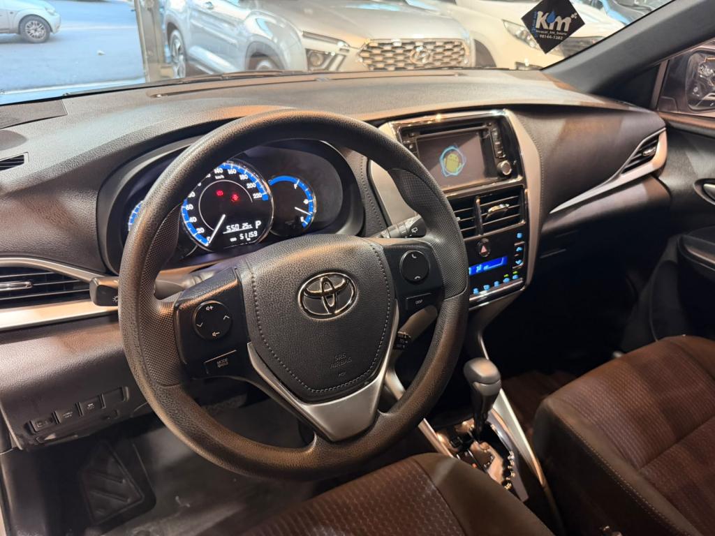 TOYOTA Yaris Hatch - Foto
