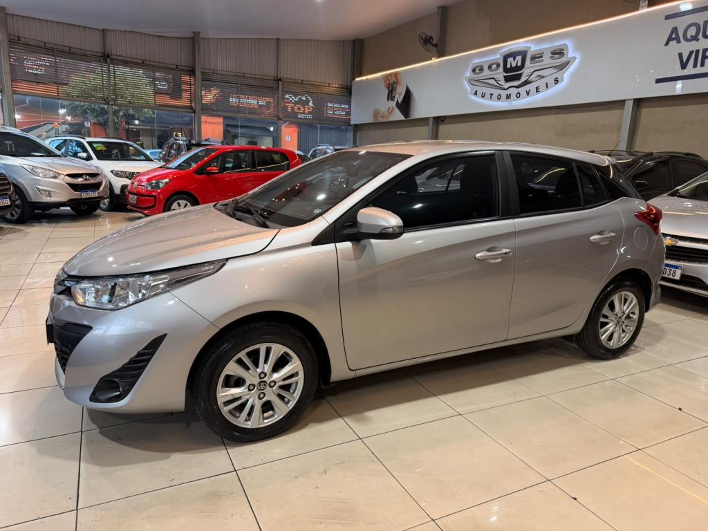 TOYOTA Yaris Hatch - Foto
