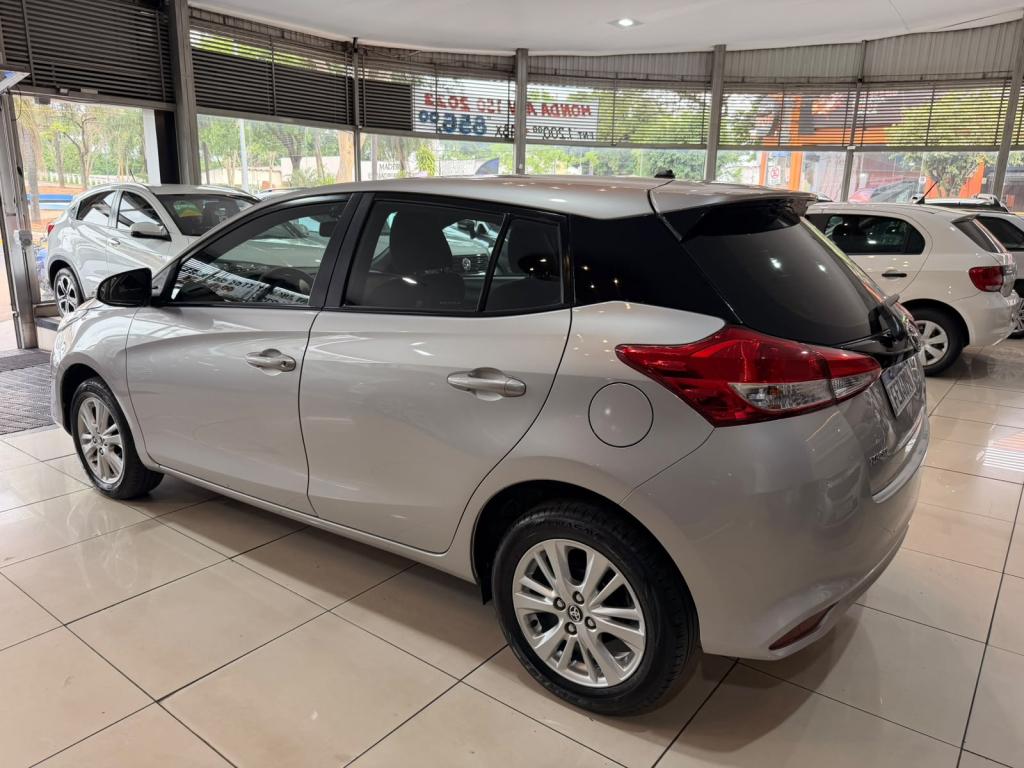 TOYOTA Yaris Hatch - Foto