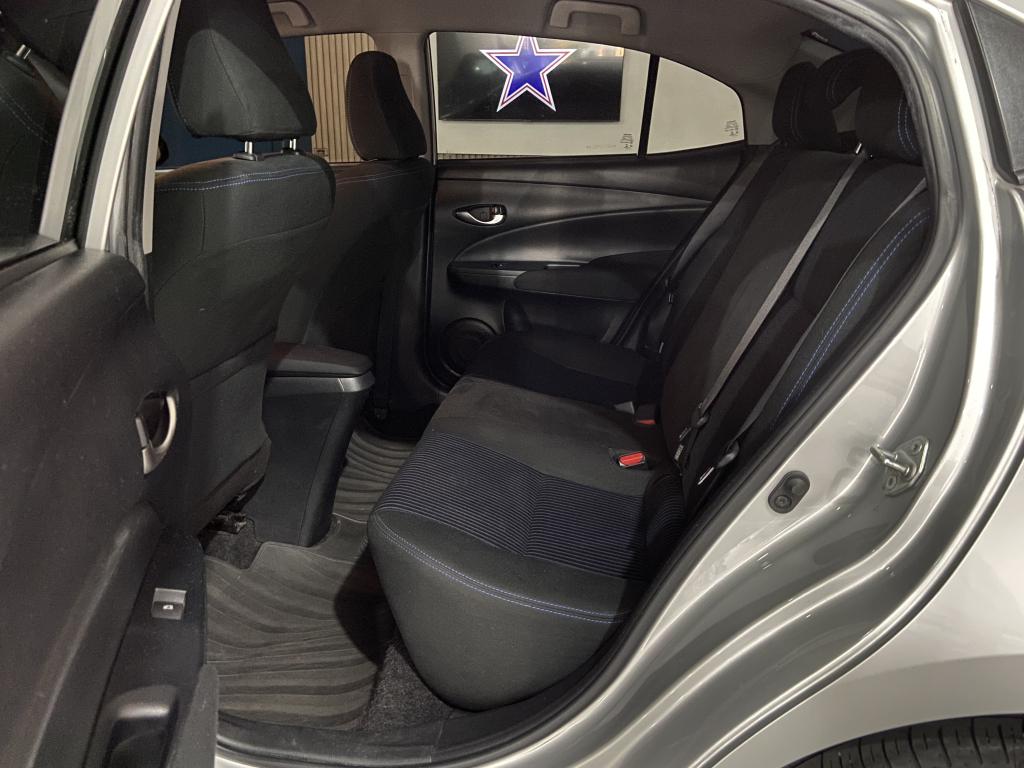 TOYOTA Yaris Sedan - Foto