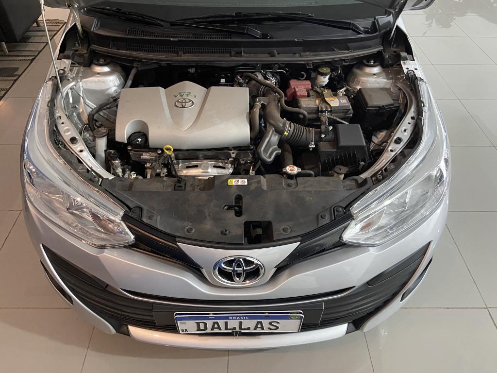 TOYOTA Yaris Sedan - Foto