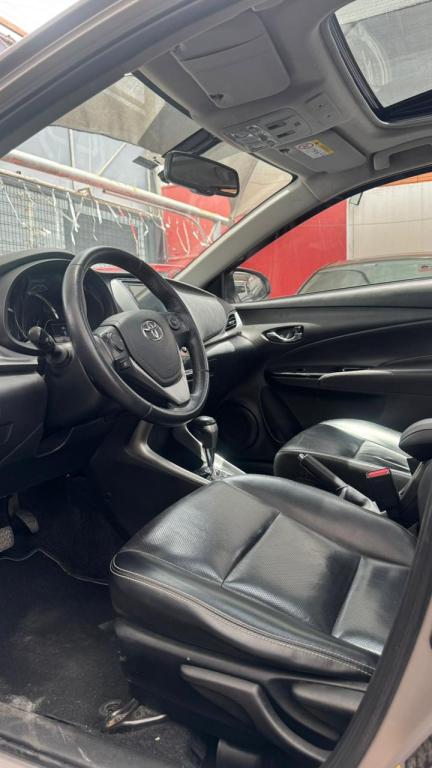 TOYOTA Yaris Sedan - Foto