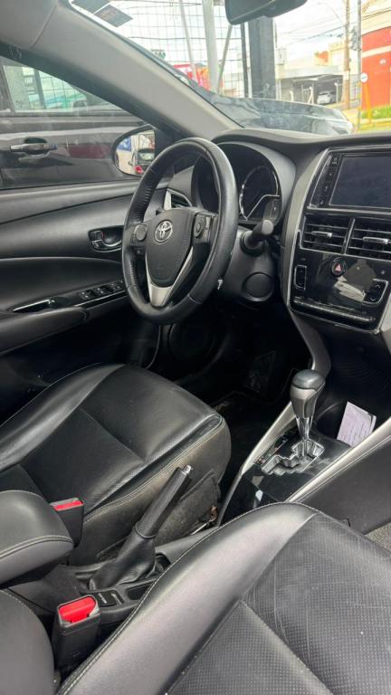 TOYOTA Yaris Sedan - Foto