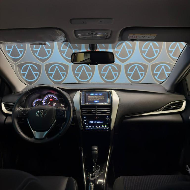 TOYOTA Yaris Sedan - Foto