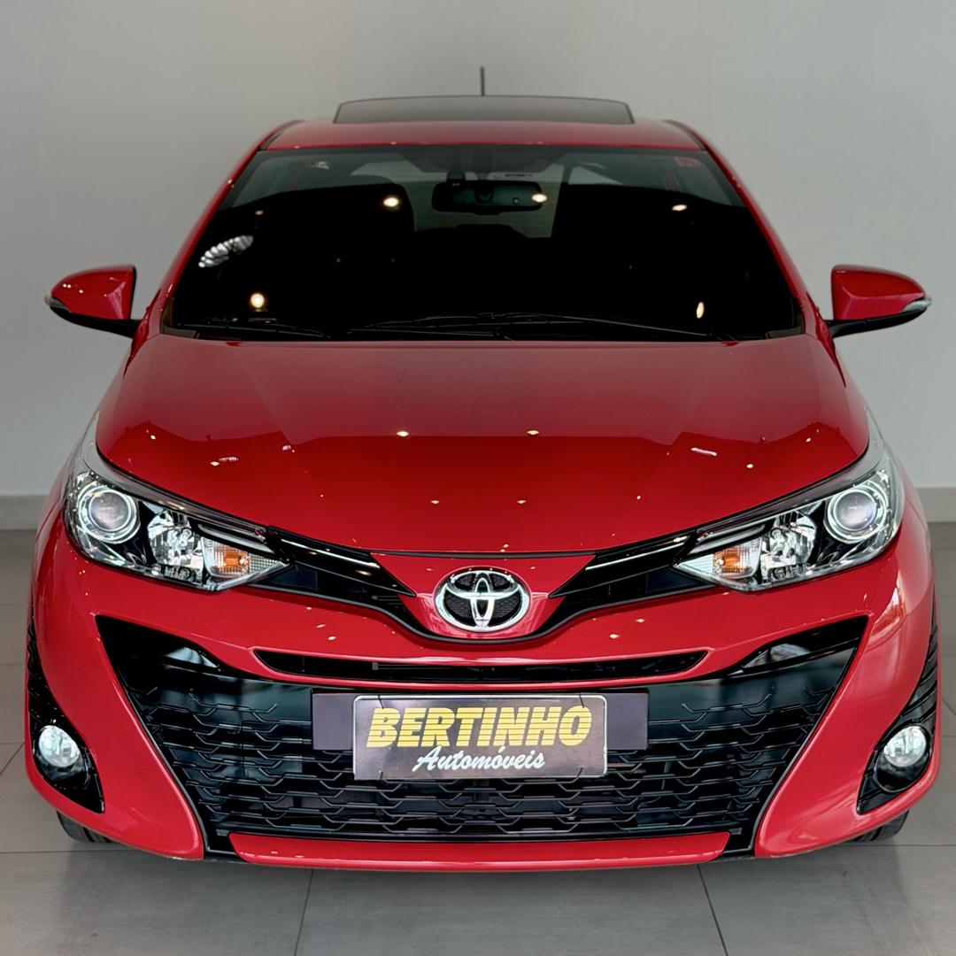 TOYOTA Yaris Sedan - Foto