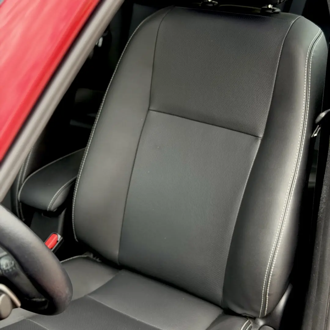 TOYOTA Yaris Sedan - Foto