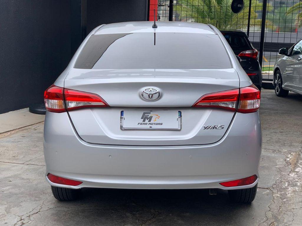 TOYOTA Yaris Sedan - Foto