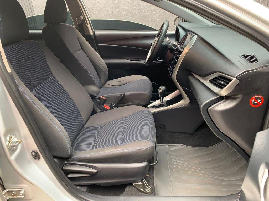 TOYOTA Yaris Sedan - Foto