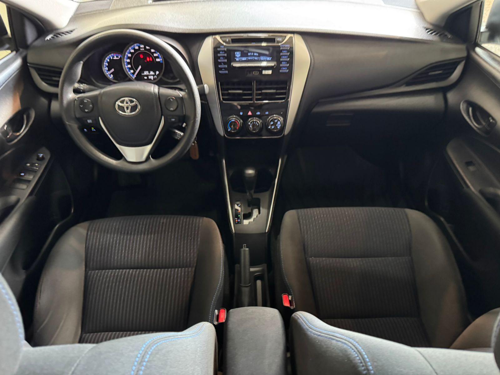 TOYOTA Yaris Sedan - Foto