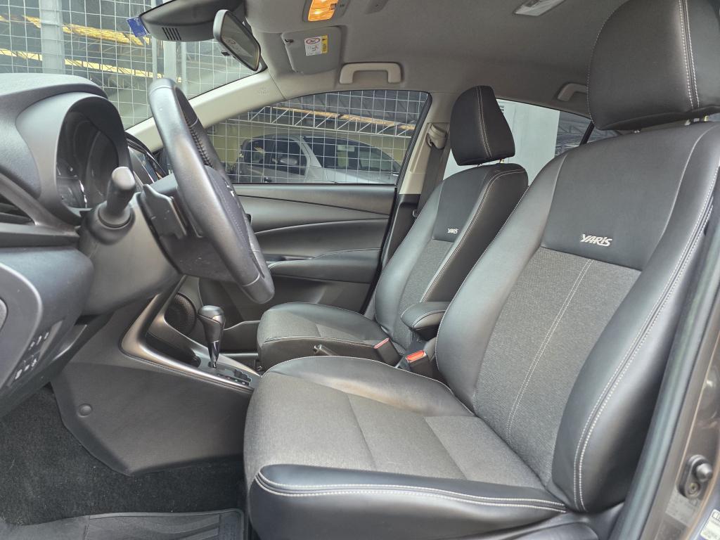 TOYOTA Yaris Sedan - Foto