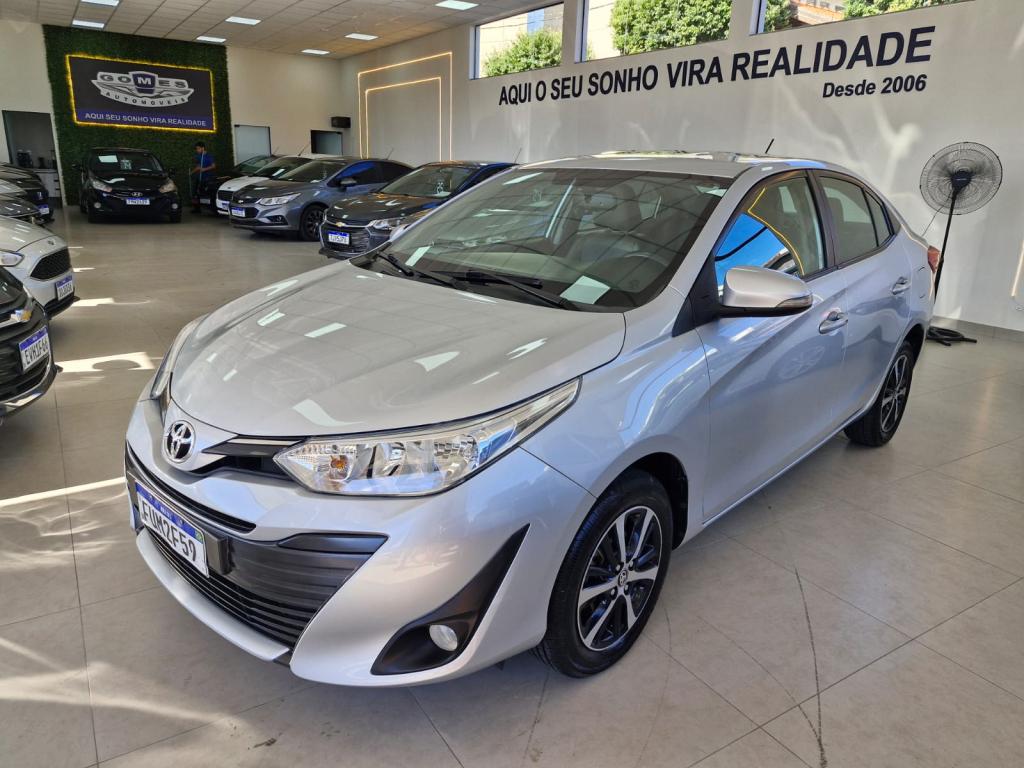 TOYOTA Yaris Sedan - Foto
