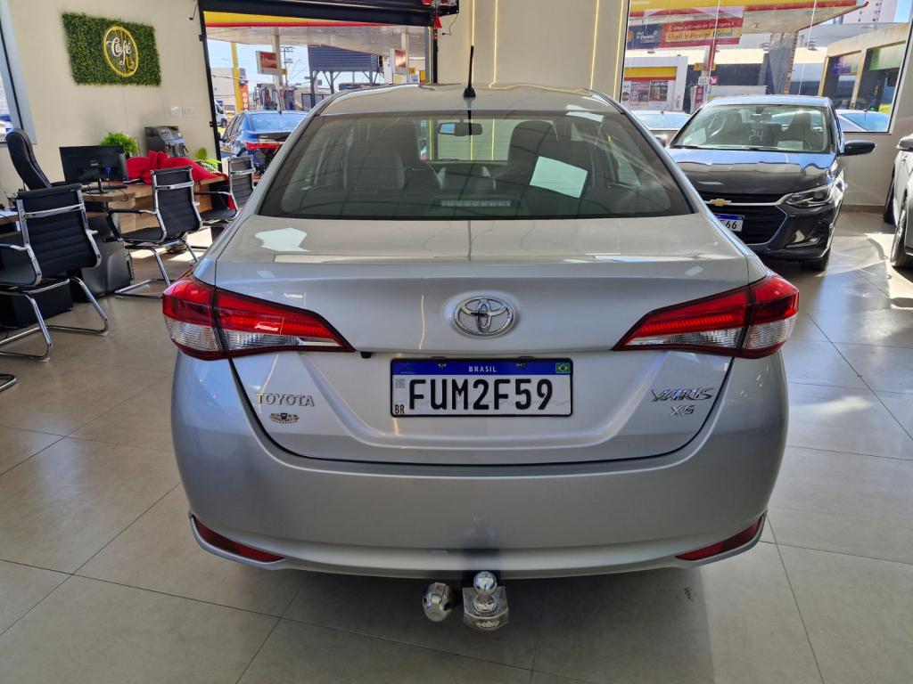TOYOTA Yaris Sedan - Foto