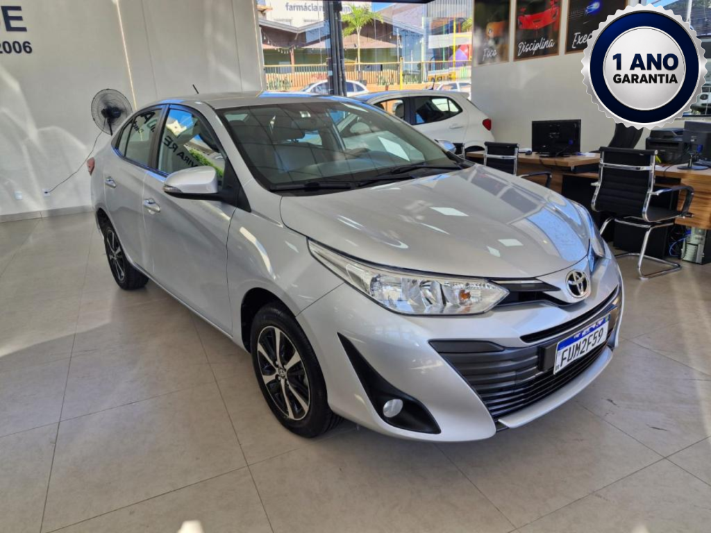 TOYOTA Yaris Sedan