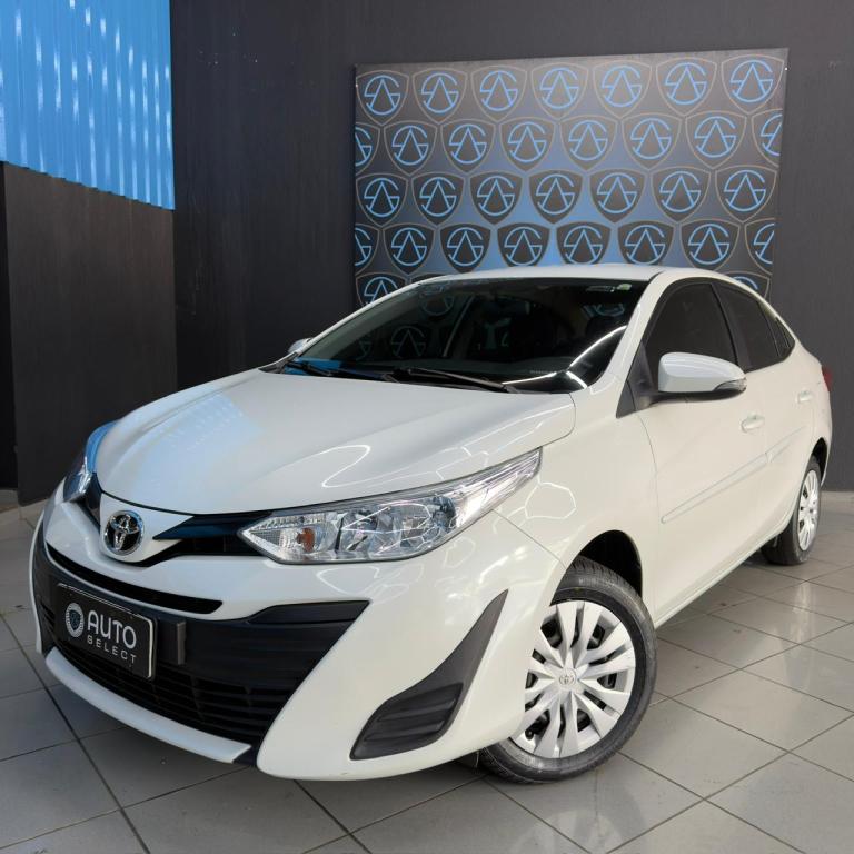TOYOTA Yaris Sedan