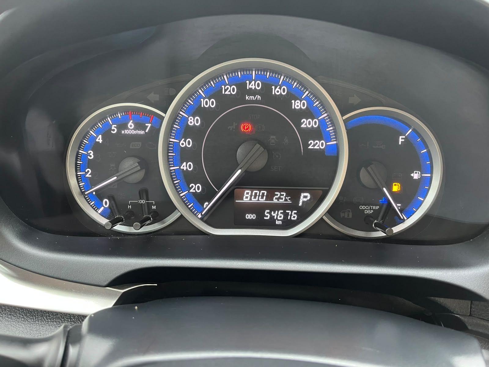 TOYOTA Yaris Sedan - Foto