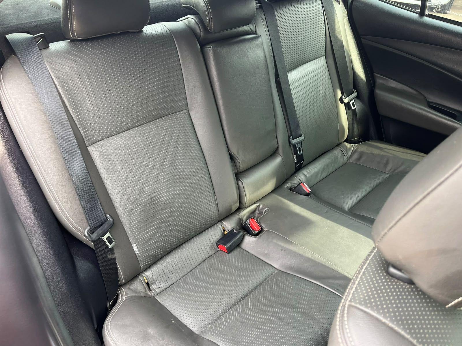 TOYOTA Yaris Sedan - Foto