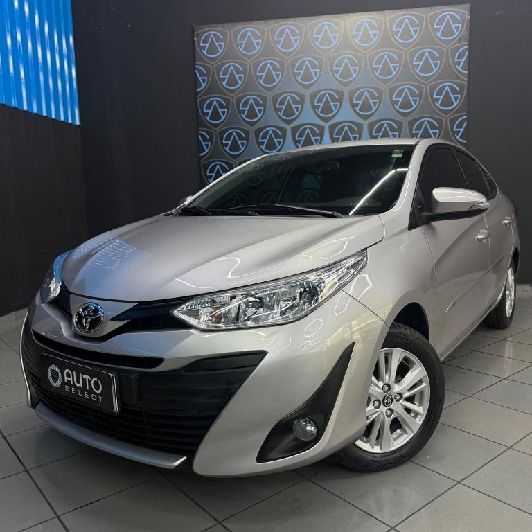 TOYOTA Yaris Sedan