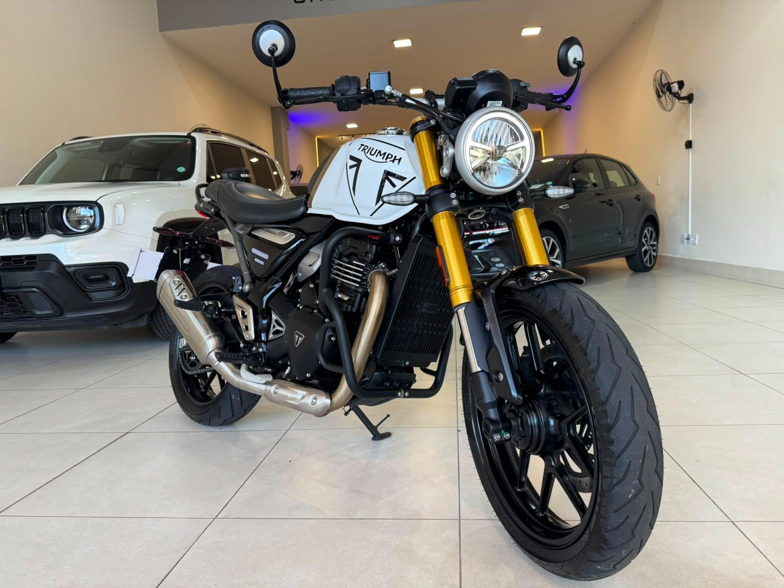 TRIUMPH Speed 400 - Foto