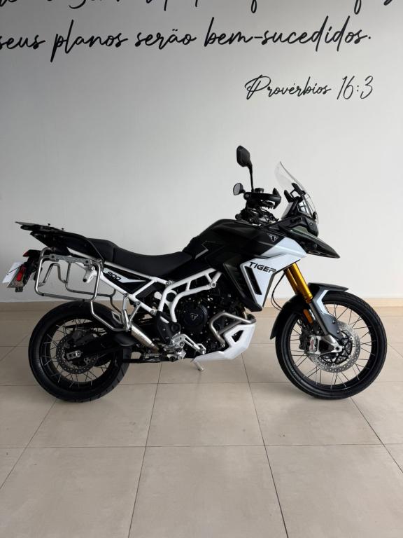 TRIUMPH Tiger 900 GT - Foto