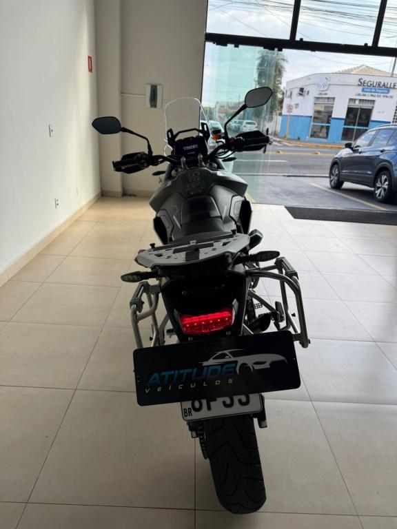 TRIUMPH Tiger 900 GT - Foto