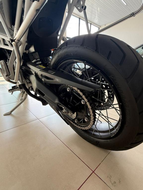 TRIUMPH Tiger 900 GT - Foto
