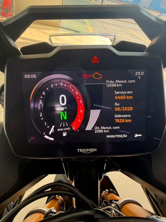 TRIUMPH Tiger 900 GT - Foto