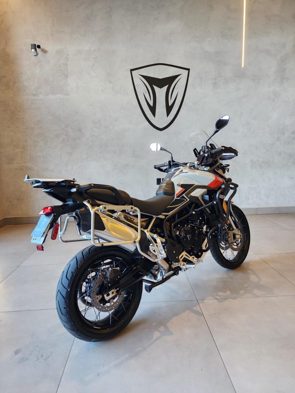 TRIUMPH Tiger 900 - Foto