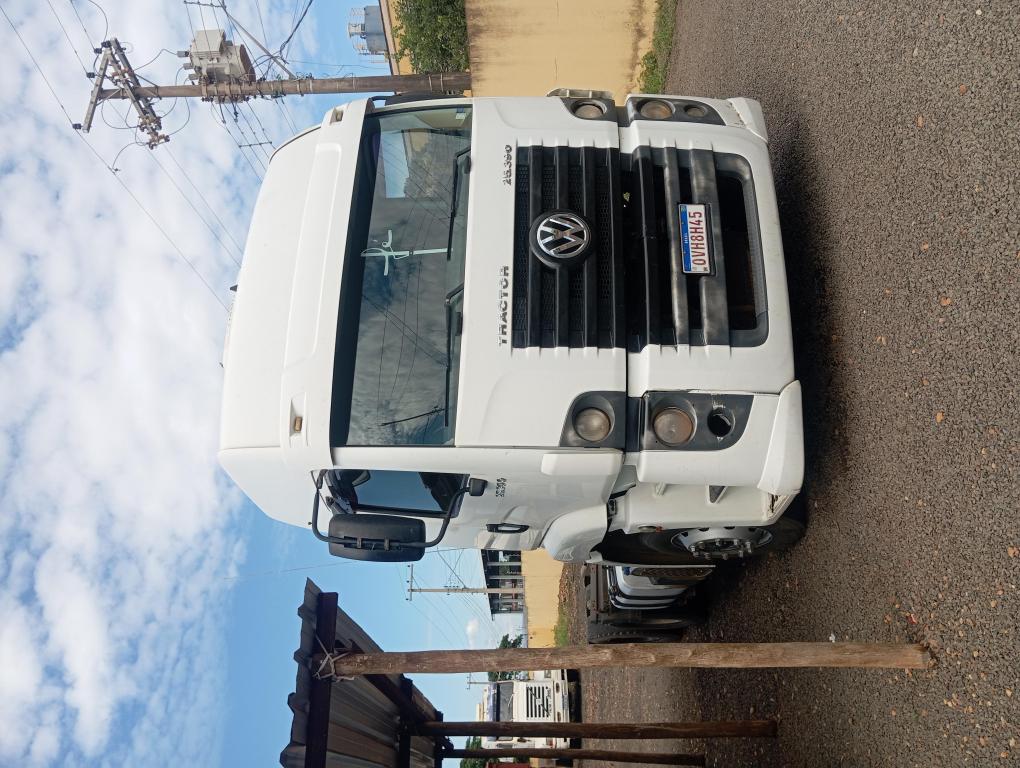 VOLKSWAGEN 25-390 - Foto