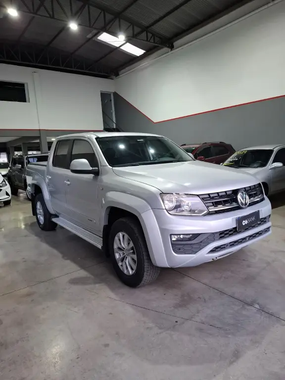 VOLKSWAGEN Amarok - Foto