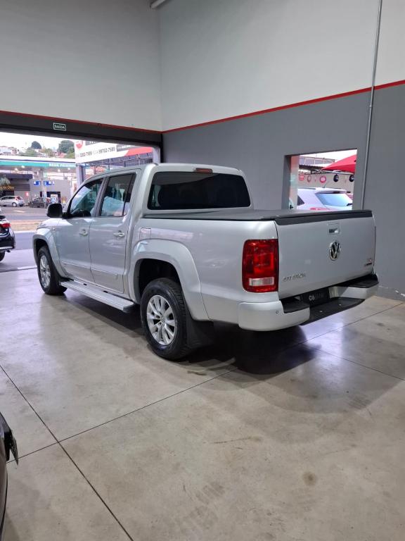 VOLKSWAGEN Amarok - Foto