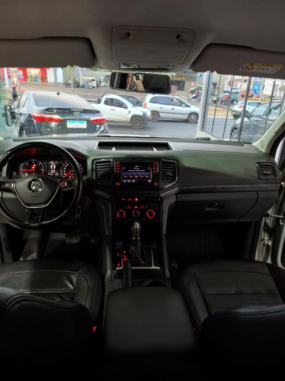 VOLKSWAGEN Amarok - Foto