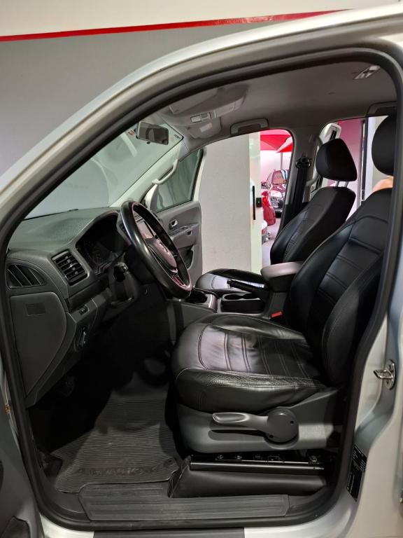 VOLKSWAGEN Amarok - Foto