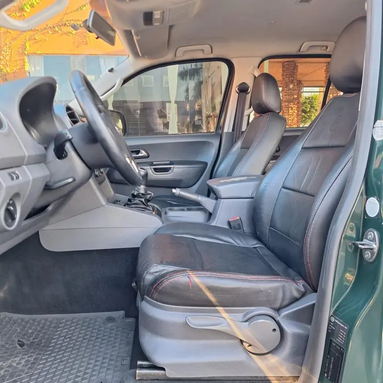 VOLKSWAGEN Amarok - Foto