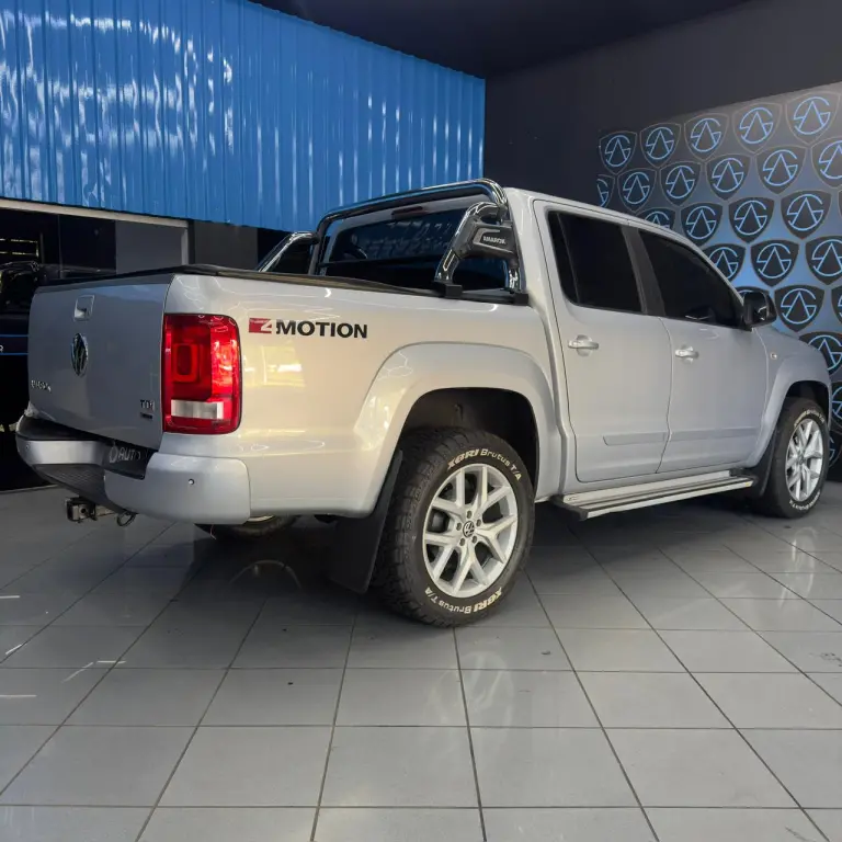 VOLKSWAGEN Amarok - Foto