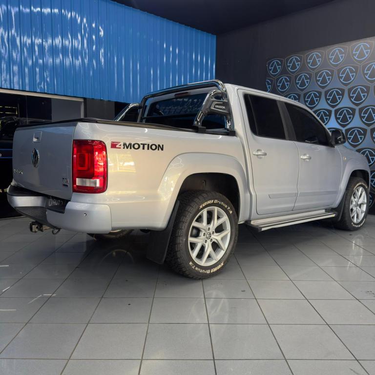 VOLKSWAGEN Amarok - Foto