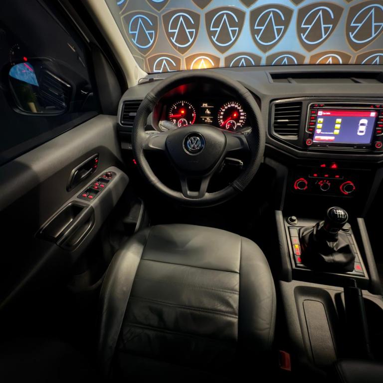 VOLKSWAGEN Amarok - Foto