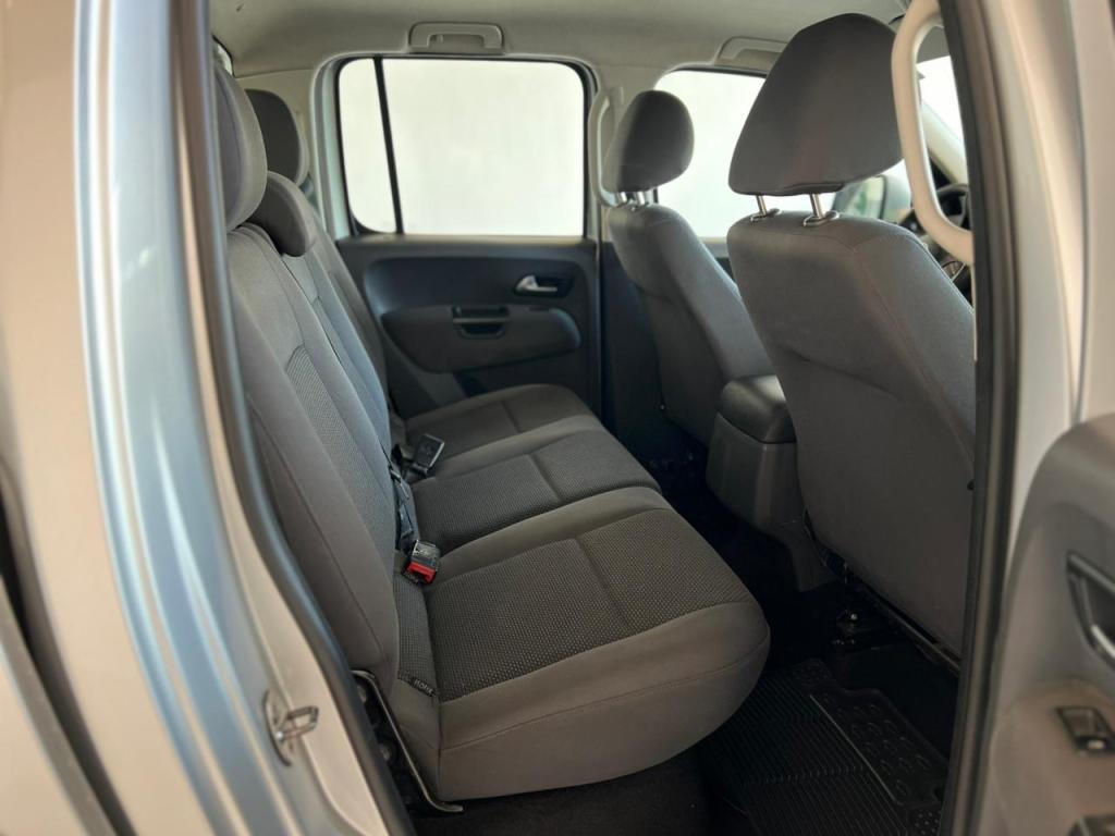 VOLKSWAGEN Amarok - Foto