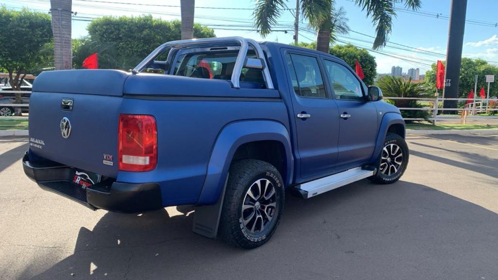 VOLKSWAGEN Amarok - Foto