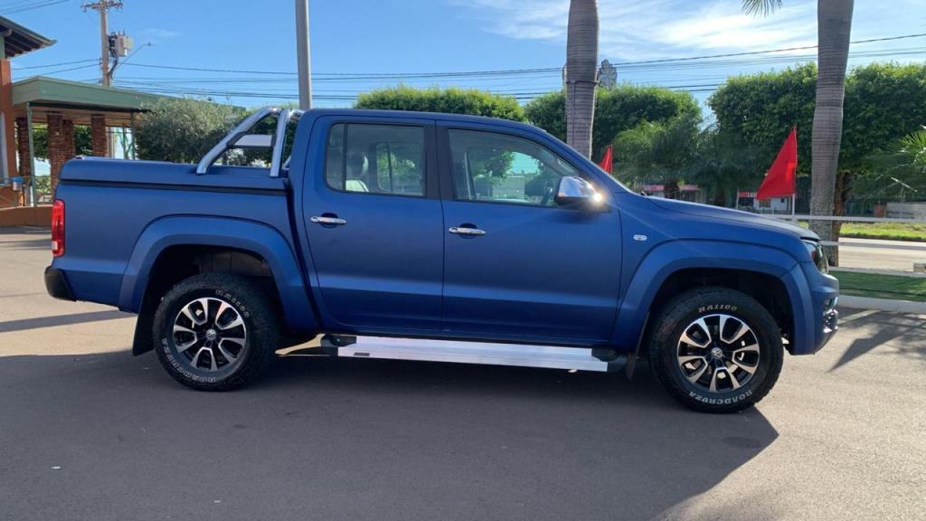 VOLKSWAGEN Amarok - Foto