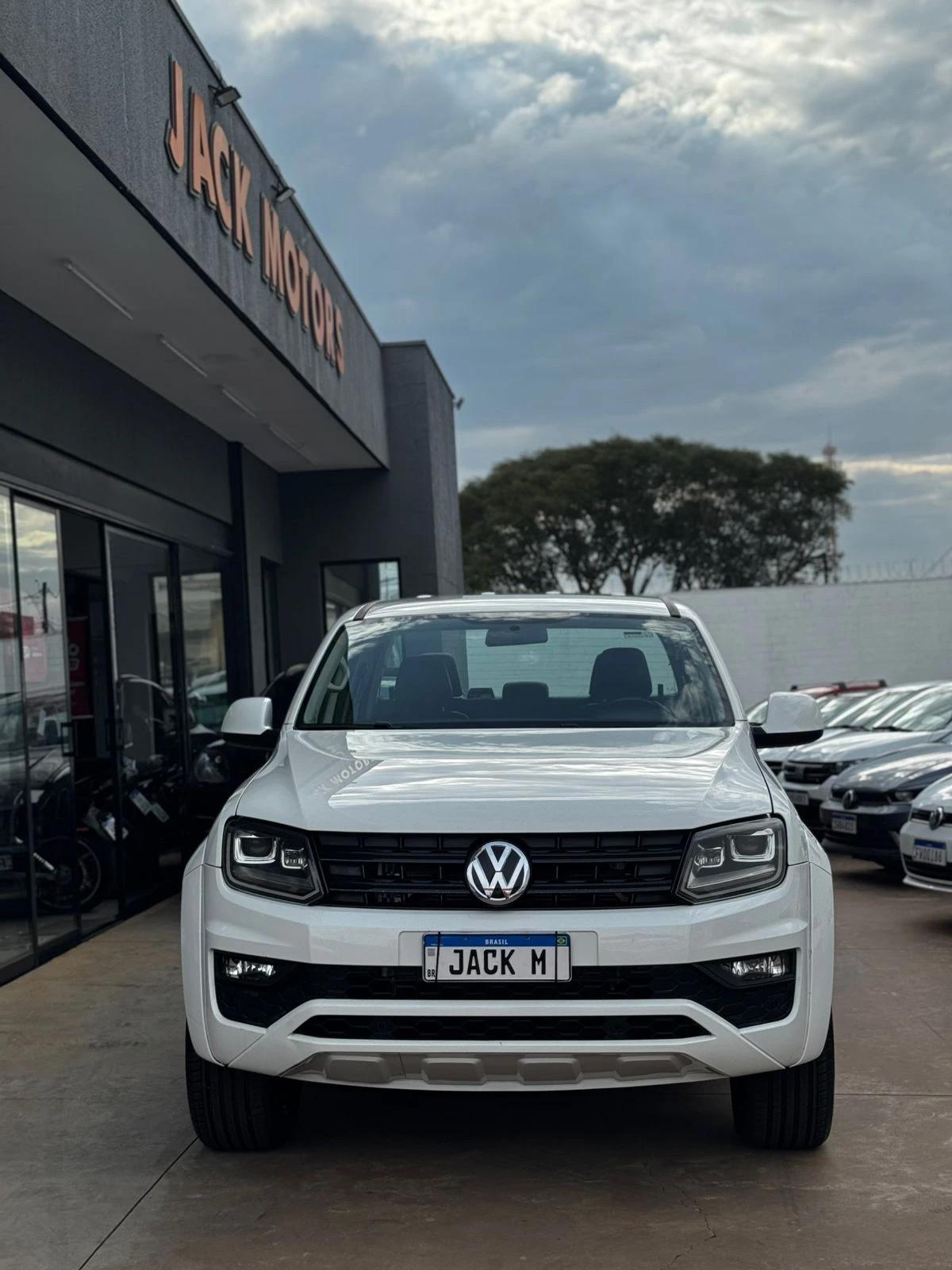 VOLKSWAGEN Amarok - Foto
