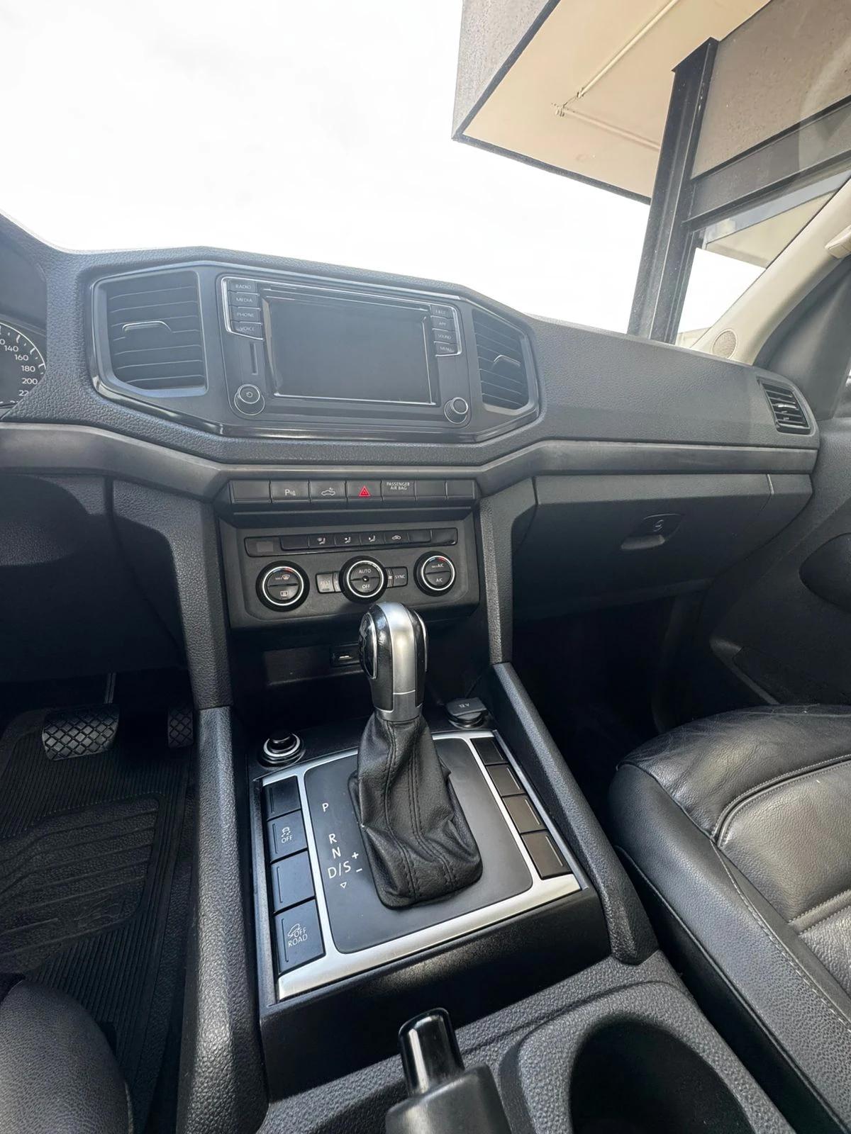 VOLKSWAGEN Amarok - Foto