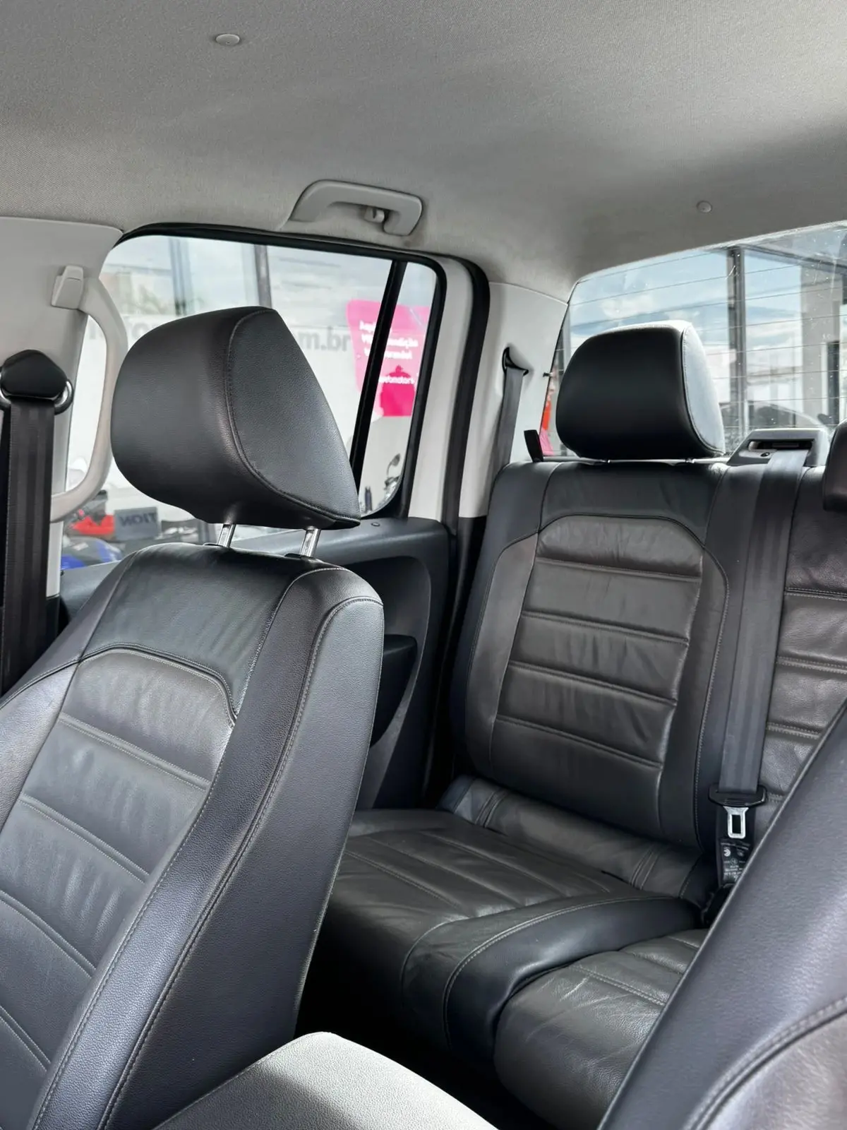 VOLKSWAGEN Amarok - Foto