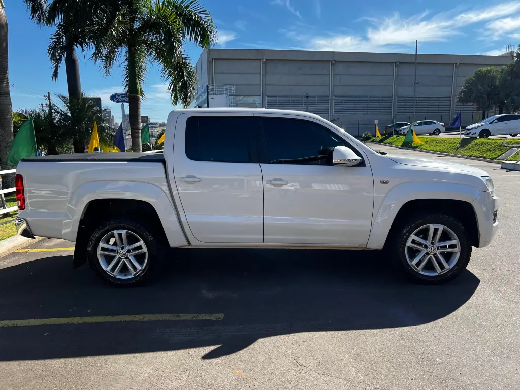 VOLKSWAGEN Amarok - Foto